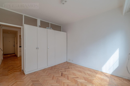 Departamento En Retiro, Monoambiente Con Baño Y Cocina Integrada, Apto Profesional! Reciclado!