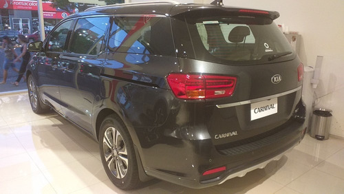 Kia Carnival 2.2 Crdi Premium C/techo Linea Nueva