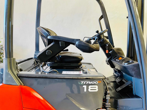 Autoelevador Electrico Toyota 1.8tn Desplazador