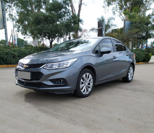 Chevrolet Cruze II 1.4 Sedan Lt