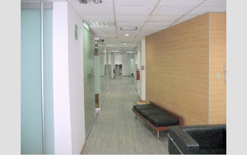 Chacao, Torre Kpmg, Alquilamos Excelente Media Planta De Oficinas De 500 M2.
