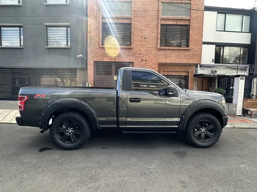 Ford F-150 3.3 Xlt