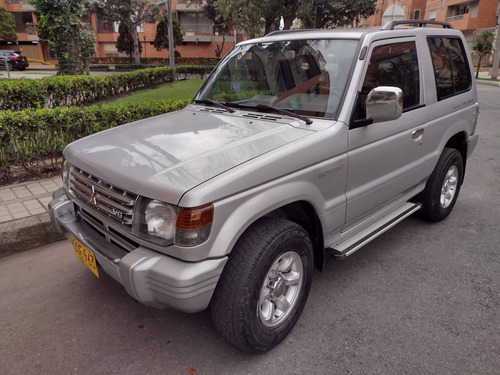 Mitsubishi Montero 3.0 V13