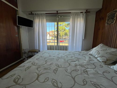 Magnifico Departamento Tres Ambientes Con Cochera Y Gas Natural A Metros Del Mar En Venta En Villa Gesell