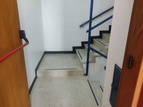Imagen 7 de 29 de Vendo/alquilo Oficina 542 M2 Sabana Grande 4955