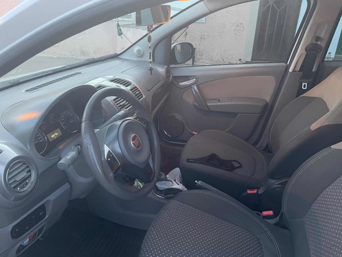 Fiat Grand Siena 2014 1.6 16v Essence Flex 4p