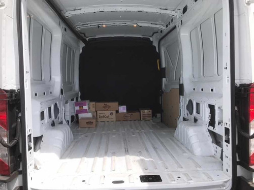 Ford Transit 2.2 Furgon Mediano 350m 2020