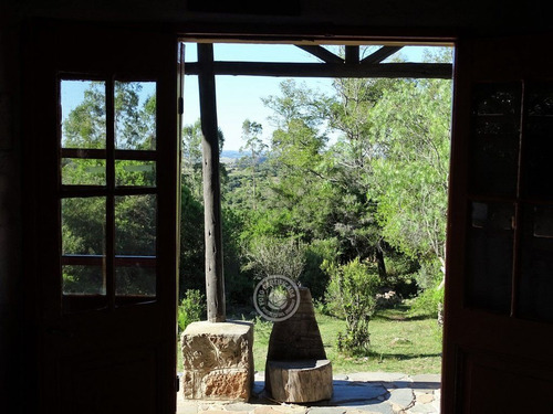 Kaaguy Porá En Villa Serrana