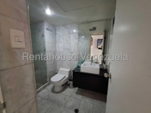Apartamento En Alquiler, El Rosal #25-17711 - Marigreys Blanco -