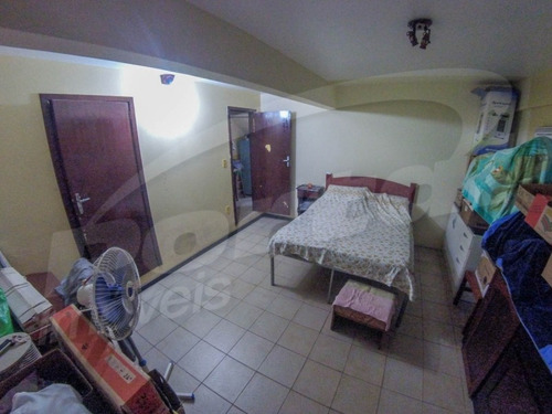 Casa Muito Ampla Em Localização Privilegiada, Contendo 4 Dormitórios, Sendo 2 Suítes, Todos Os Cômodos Grandes E Confortáveis. - 3578471v