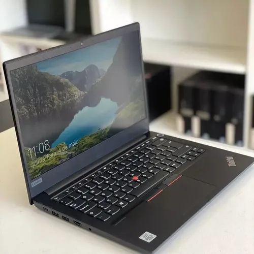 Notebook Lenovo Core I5 10ger 8gb 240ssd Detalhe Na Carcaça Notebook Lenovo Core I5 10ger 8gb 240ssd Detalhe Na Carcaça