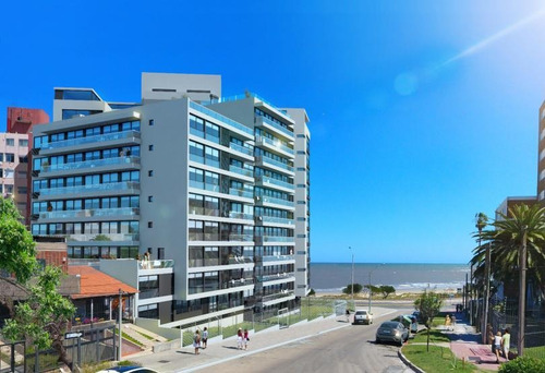 Imagen 2 de 14 de Excelente Apartamento 2 Dormitorios Frente Rambla Malvín -lyra #407