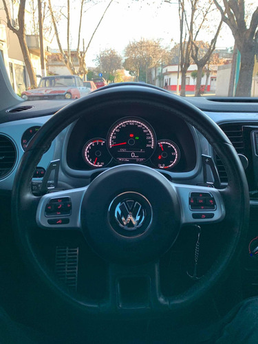 Imagen 14 de 15 de Volkswagen The Beetle 2015 1.4 Design Dsg