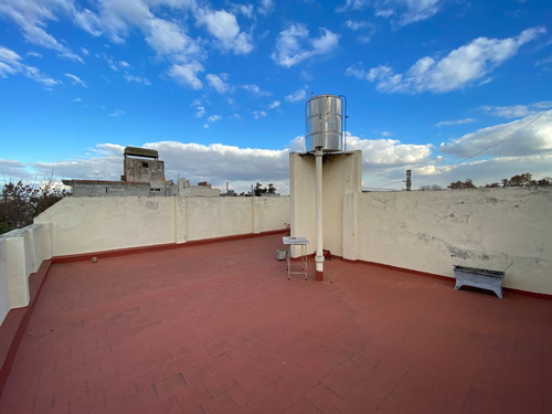Imagen 2 de 24 de Ph 3 Ambientes Venta Flores Terraza Y Balcón