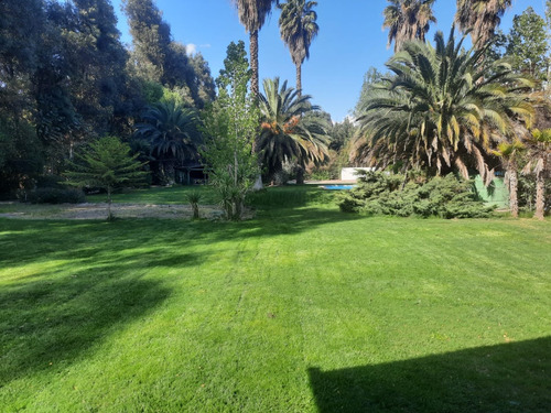 Hermosa Parcela Con Amplia Casa E Instalaciones Para Eventos