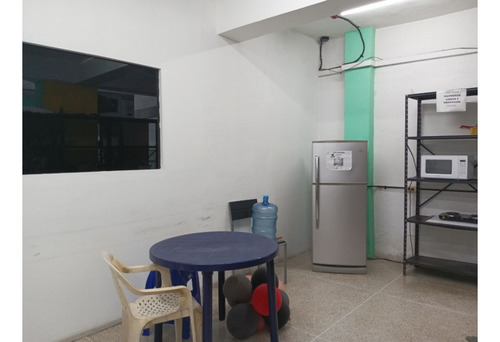 Fondo De Comercio Farmacia Y Víveres El Cabotaje Los Teques