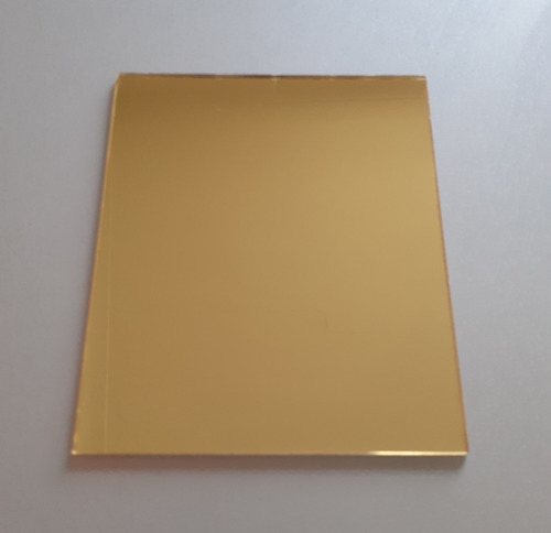 Imagen 2 de 4 de Lamina De Acrilico Espejo Dorado 3 Mm De 122 X 244 Cm