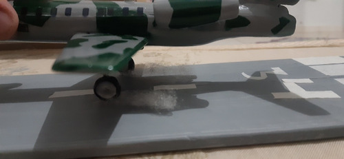 Imagem 3 de 5 de Maquetes De Madeira