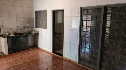 Terreno, Casa E Barracão