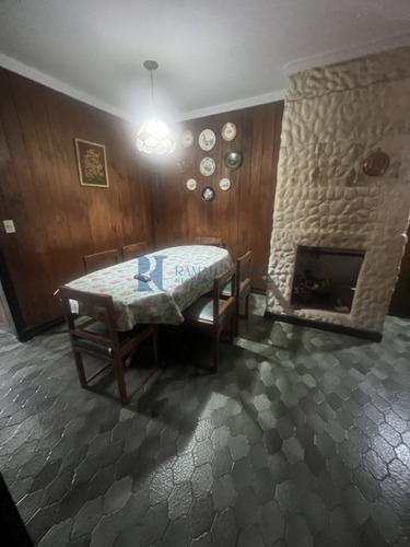 Chalet De 6 Amb. Desarrollado En 3 Niveles - Zona Punta Mogotes
