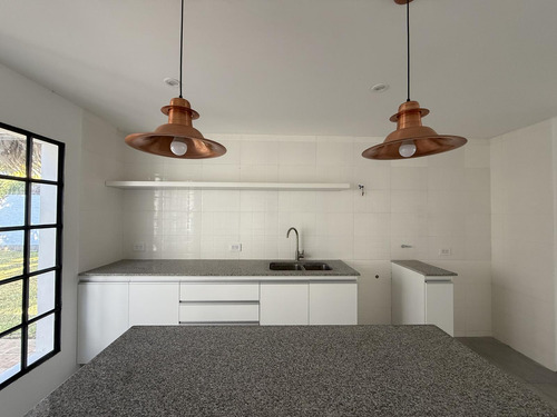 Casa En Venta En City Bell