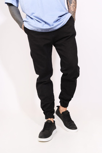 Jogger De Jeans Rigido De Hombre Mom Con Abrojos Molly Bond