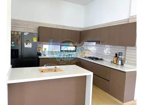 Hermosa Casa Campestre Con Reserva En Venta De Un Solo Nivel, Restrepo