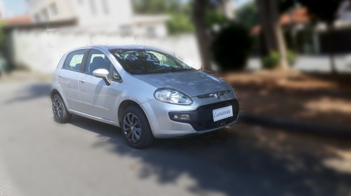 Imagem 2 de 12 de Fiat Punto Attractive 1.4
