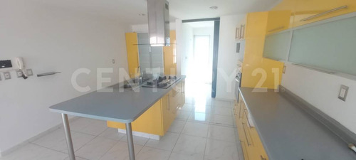 Casa En Renta, Cerro De Chapultepec 221, Colinas Del Cimatario, Querétaro, Qro.