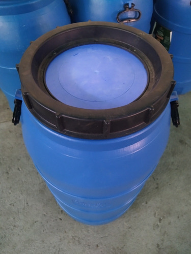 Barril Envase Pipote Plástico 70 Litros Con Tapa Nuevo