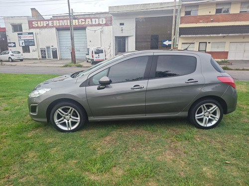 Peugeot 308 2.0 Feline 143cv