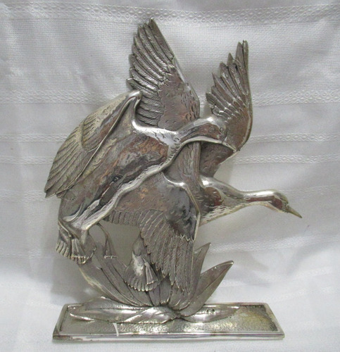 Figura Decorativa Bronce Plateado Escultura Patos Silvestres