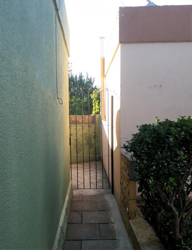 Imagen 19 de 19 de Tipo Casa 2 Amb. Buen Estado. Casa/chalet Sola En Lote | Santa Teresita