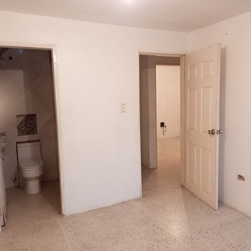 Imagen 22 de 23 de Global Alquila Apartamento En Paraparal, Res. Copoazu (gla-1153)