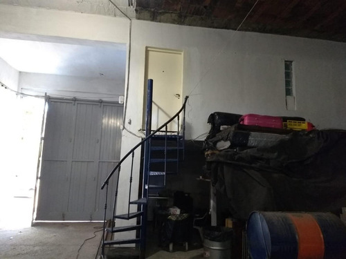 Imagen 22 de 30 de Complejo De Departamentos + Galpon Venta En Block