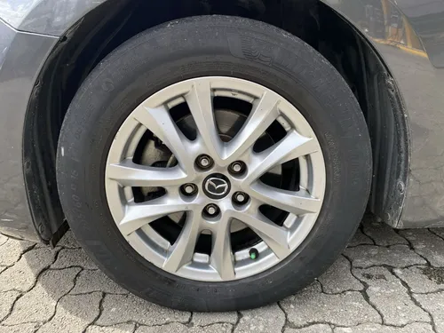 Mazda 3 2.0 Touring