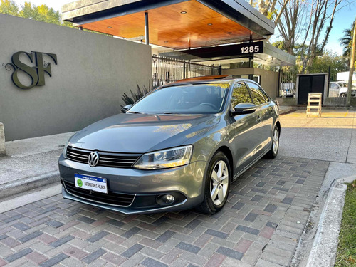 Volkswagen Vento 2.5 Luxury Tiptronic 170cv 2011