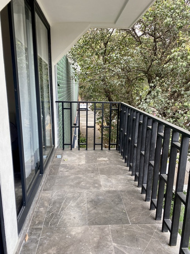 Coyoacán, Loft En Renta Con Balcón A Una Cuadra De Los Viveros