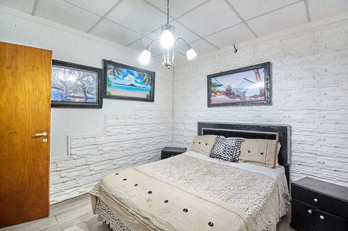 Departamento Ph · En Venta · 5 Ambientes · Luminoso, Con Estilo · En Lomas Del Mirador