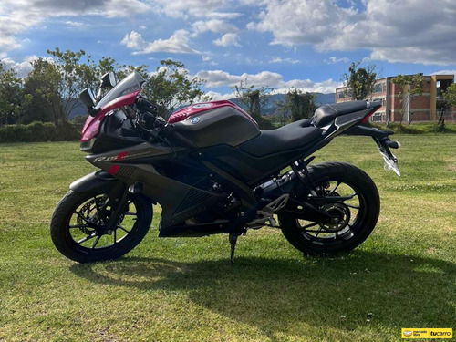 Yamaha R15 