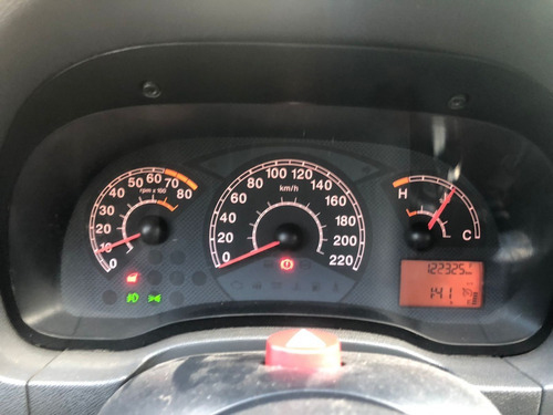 Imagen 9 de 12 de Fiat Siena 1.4 Attractive 2011
