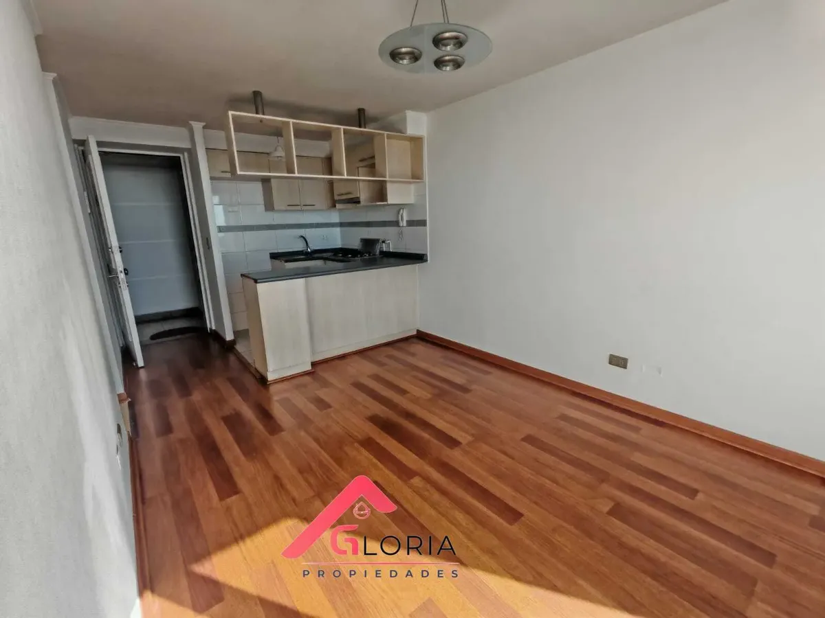 Imagen 2 de 25 de Vendemos Depto 2d1b1e1b En Condominio En Valparaiso