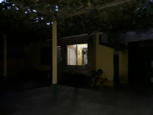 Imagen 7 de 14 de Chalet En Venta En Quilmes Oeste
