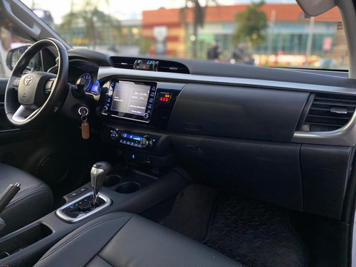 Toyota Hilux 2.7 SR 4X2 CD 16V FLEX 4P AUTOMÁTICO