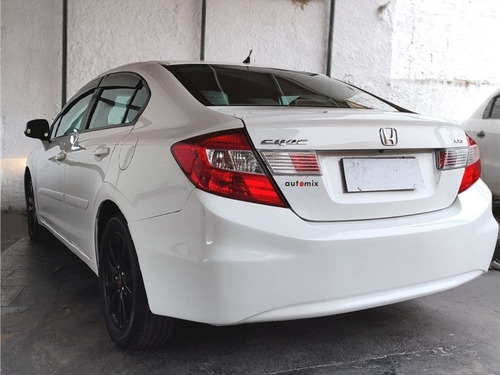 Imagem 5 de 14 de Honda Civic 1.8 Lxs 16v Flex 4p Automático