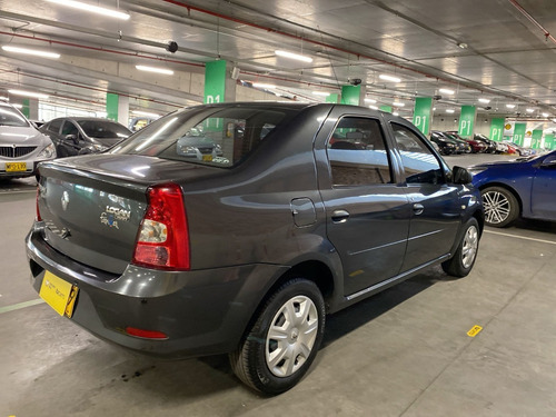 Imagen 12 de 25 de Renault Logan Familier