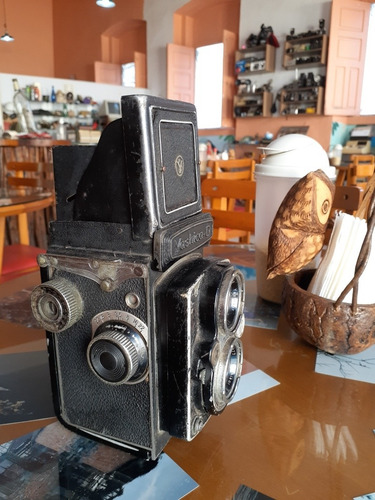 Máquina Fotográfica Antiga