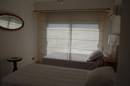 Apartamento En Alquiler Por Temporada De 4 Dormitorios En Manantiales
