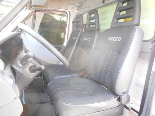 Imagem 8 de 9 de Iveco Daily 3.0 Hpi 35s14 Chassi Hd