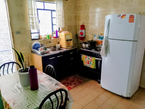 Vendo Sobrado Com Salão Comercial E Mais 2 Casas